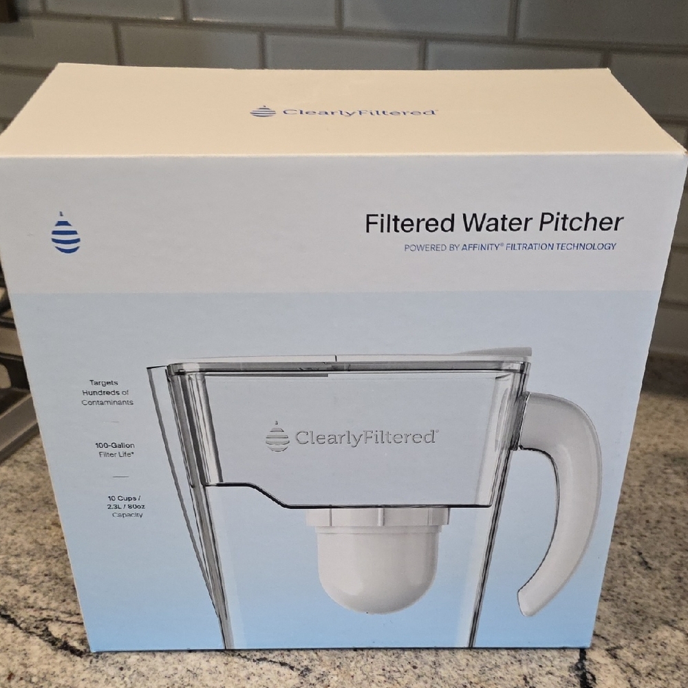 ClearlyFiltered Water Pitcher